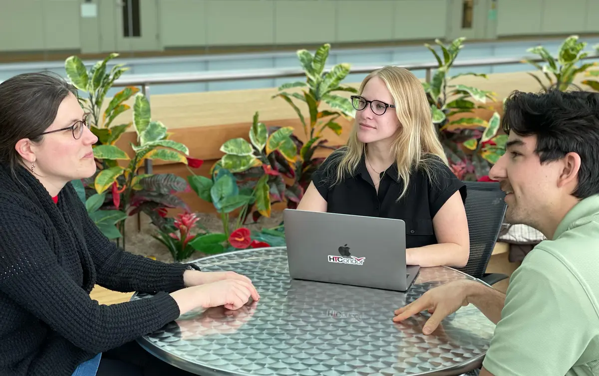 Research Computing Facilitators Christina Koch (left) and Rachel Lombardi (right).